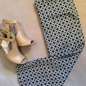 SALE!! Jones New York Navy Patterned Ankle Pants